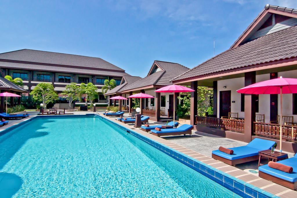 Rose Bay Resort 3*