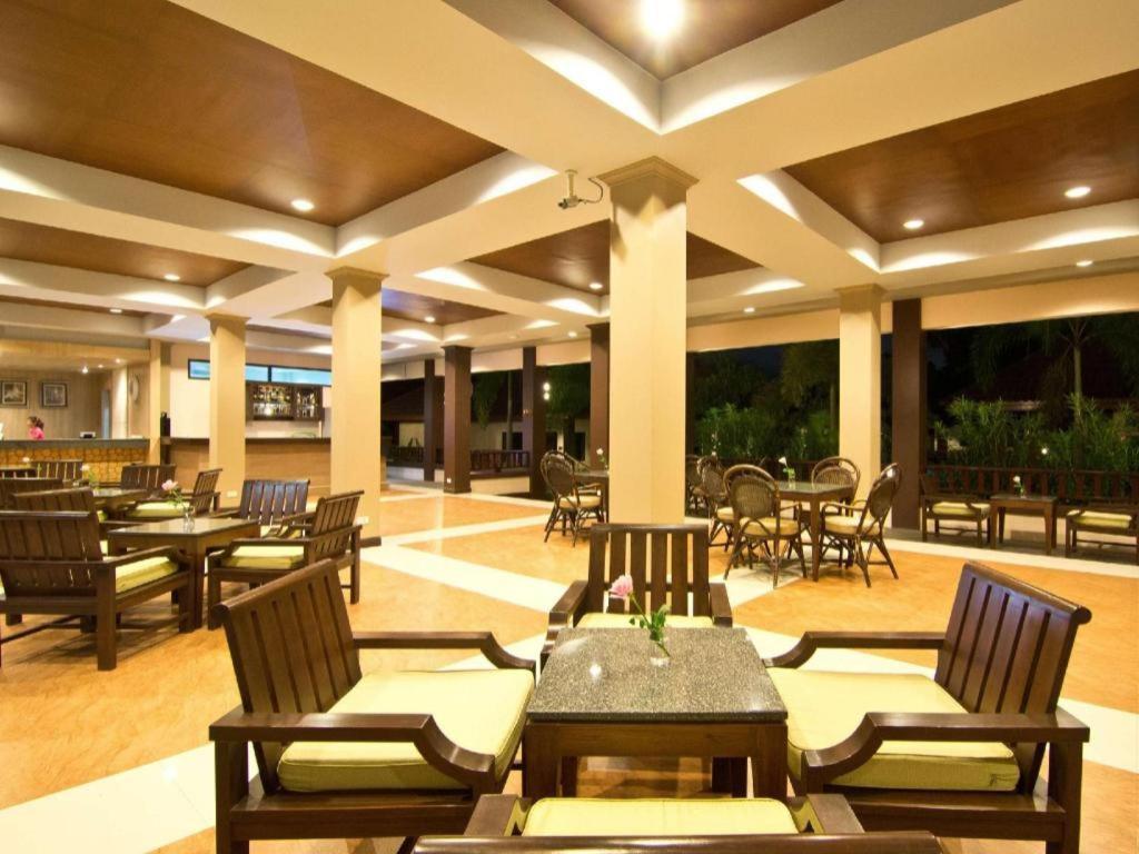 Rose Bay Resort 3*