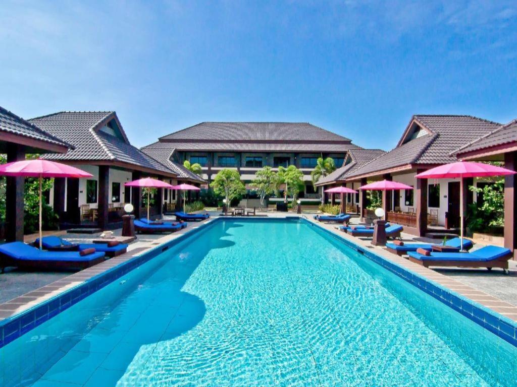 Rose Bay 3* Pattaya