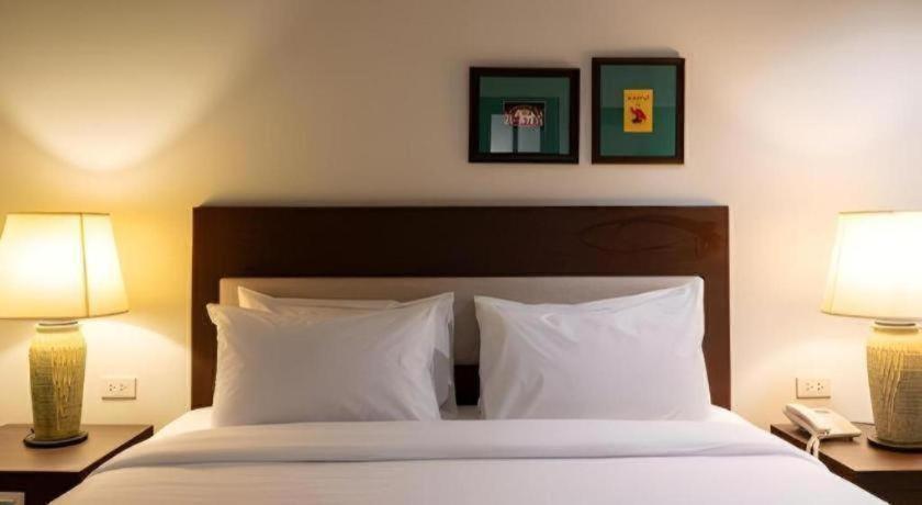 Resort Rose Bay