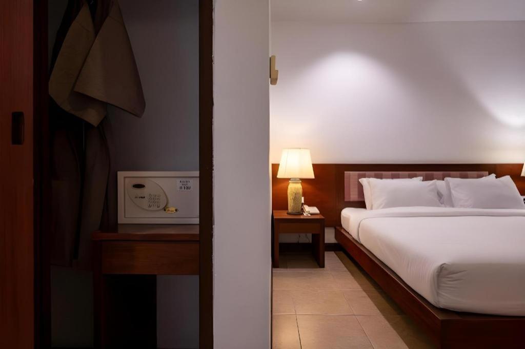 Resort Rose Bay Pattaya