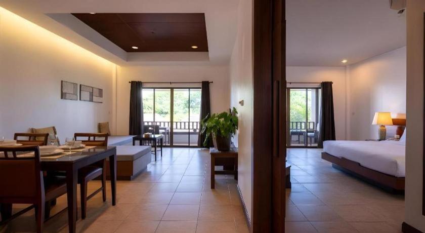 Rose Bay 3* Pattaya