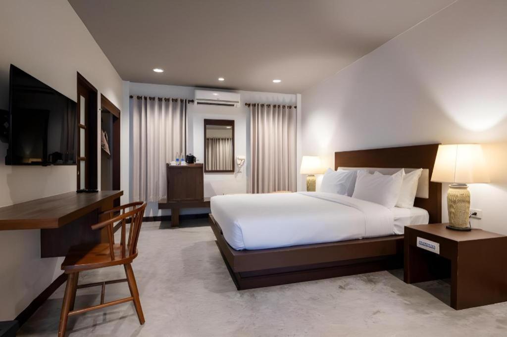Rose Bay Resort 3*